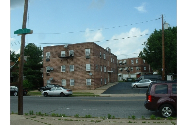 1931 - 1939 Glendale Ave in Philadelphia, PA - Building Photo