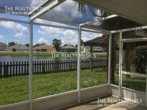 2719 Crane's Cove Dr in Kissimmee, FL - Building Photo - Building Photo