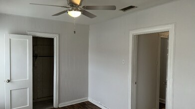 1900 N 18th St in Waco, TX - Building Photo - Building Photo
