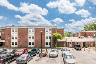 Park Terrace Apartments in Norfolk, VA - Building Photo - Building Photo