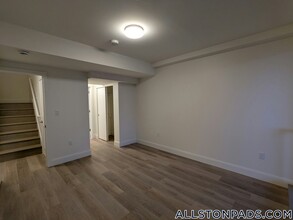 1079 Commonwealth Ave in Boston, MA - Building Photo - Building Photo