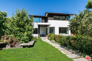 4233 Shadyglade Ave in Los Angeles, CA - Building Photo