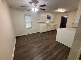 1010 Larkin Dr in Eldon, MO - Building Photo