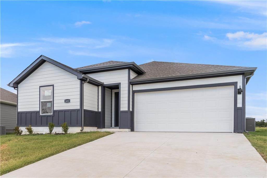 1412 NW 5th Ave in Gentry, AR - Building Photo