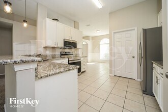 4052 Edgeland Trail in Middleburg, FL - Building Photo - Building Photo