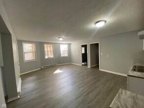 86 N Holmes Ave in Indianapolis, IN - Building Photo - Building Photo