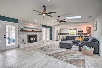 2 Booth Blvd in Safety Harbor, FL - Building Photo - Building Photo