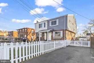 3918 Usher Ave in Alexandria, VA - Foto de edificio - Building Photo