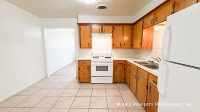 4638 52nd St, Unit A in Lubbock, TX - Building Photo - Building Photo