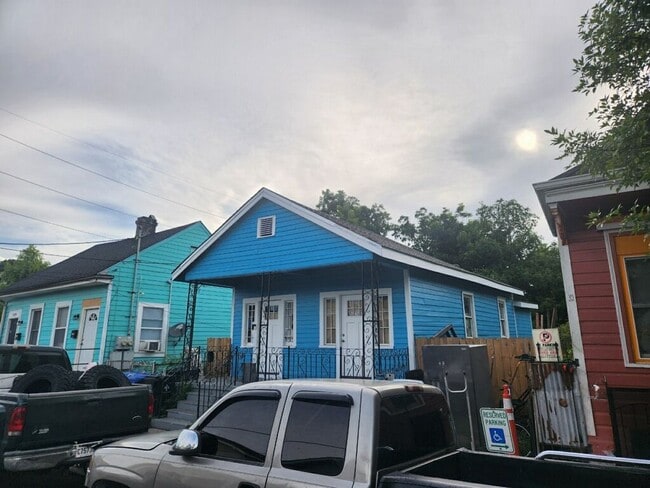 1725 Mandeville St in New Orleans, LA - Building Photo - Building Photo