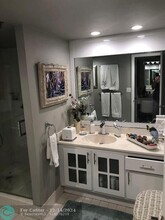 900 NE 195th St in Miami, FL - Building Photo - Building Photo