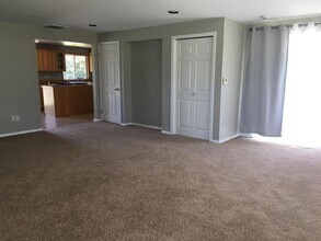 4560 Misty Ln in Bellingham, WA - Building Photo - Building Photo