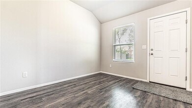 5016 W Colfax Loop in Fayetteville, AR - Building Photo - Building Photo