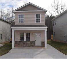 1776 17th Ave NE in Hickory, NC - Building Photo