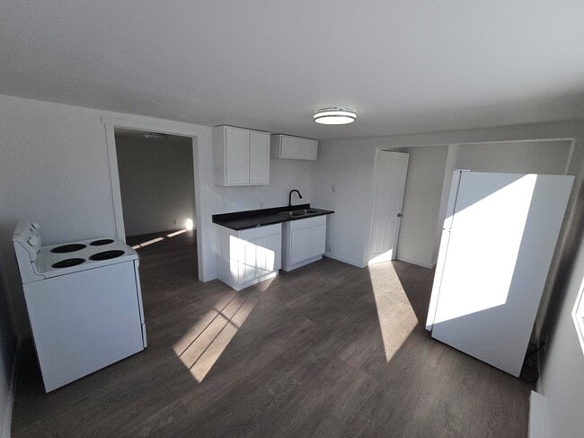 property at 9-9 Courtenay Ave