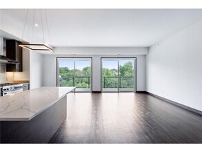 253 Lake St E in Wayzata, MN - Building Photo - Building Photo