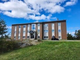 7 Reading Crescent in Saint John, NB - Building Photo
