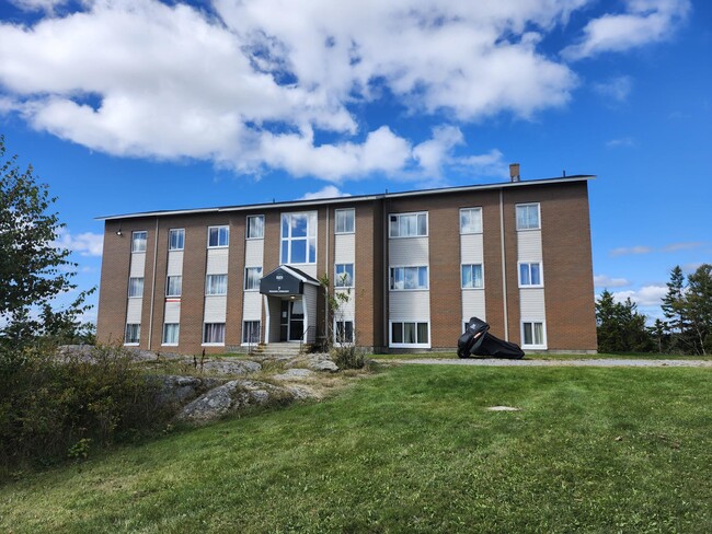 property at 7 Reading Crescent