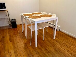 1060 W Hollywood Ave in Chicago, IL - Building Photo - Building Photo