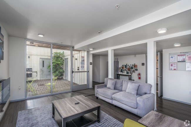 Montisi Apartments