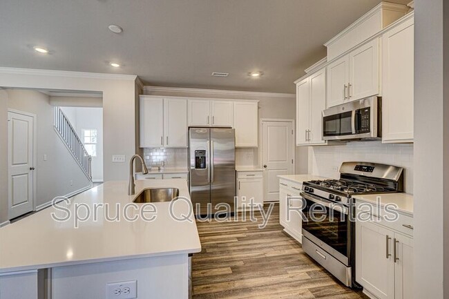 property at 712 Spoonbill Trl