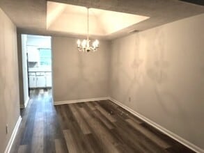 12 Summercreek Dr in Spartanburg, SC - Building Photo - Building Photo