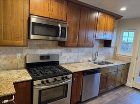 1320 Magnolia Ave in Millbrae, CA - Building Photo