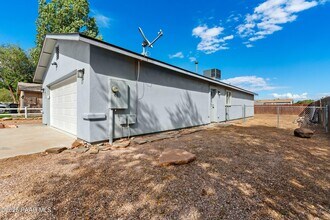 24421 N Diamond Head Ave in Paulden, AZ - Building Photo - Building Photo