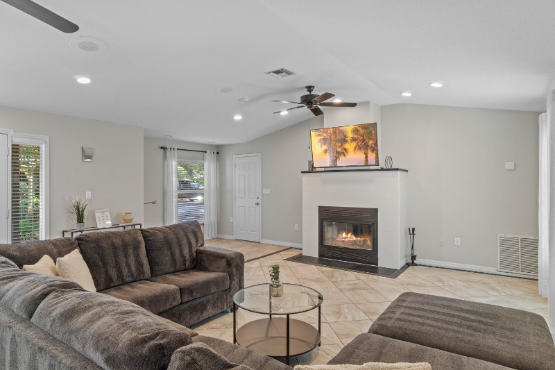 2616 S Crystal Lake Dr in Orlando, FL - Building Photo