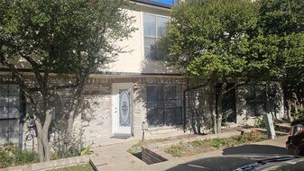 3934 Brandon Park Dr in Garland, TX - Building Photo