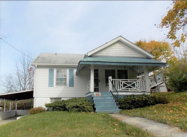 115 5th St SE in Pulaski, VA - Building Photo - Building Photo