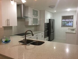 3553 Estepona Ave in Doral, FL - Building Photo