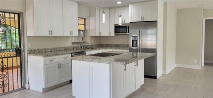 1444 SW 32nd Ct in Fort Lauderdale, FL - Building Photo - Building Photo