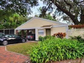 1210 E Jackson St in Orlando, FL - Building Photo
