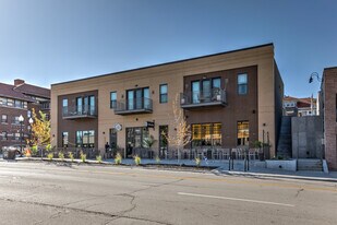 3901 Farnam St in Omaha, NE - Building Photo