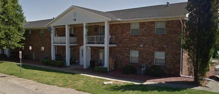 Andrea Court South Apartments in Newburgh, IN - Building Photo - Building Photo