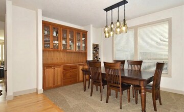 17560 SW Keystone Ct in Beaverton, OR - Building Photo - Building Photo