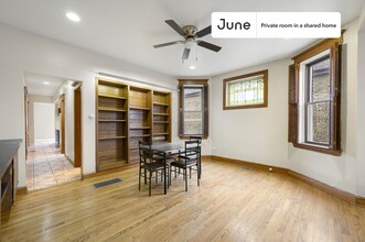 1521 N Springfield Ave in Chicago, IL - Building Photo - Building Photo