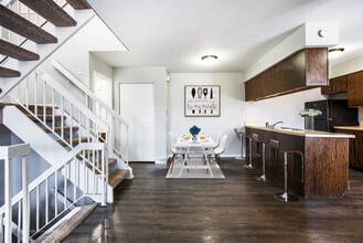 Eagle Ridge Apartments in Maumee, OH - Building Photo - Building Photo