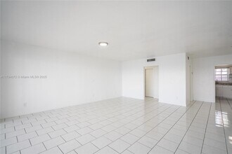 1940 Bay Dr in Miami, FL - Building Photo - Building Photo