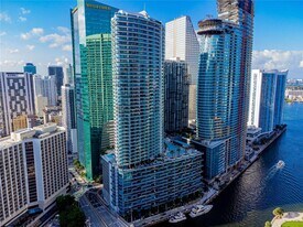 200 Biscayne Blvd Way in Miami, FL - Building Photo
