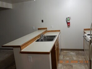 Tudor Park Apartments in Anchorage, AK - Building Photo - Building Photo
