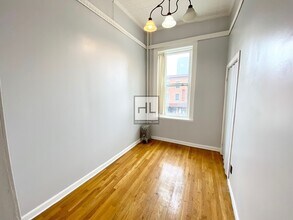 500 Grand St-Unit -2ND FLOOR in New York, NY - Building Photo - Building Photo