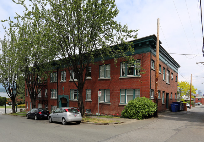Lilfred Lodge in Vancouver, BC - Building Photo - Building Photo