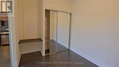 100-100 Harrison Garden Blvd in Toronto, ON - Building Photo - Building Photo