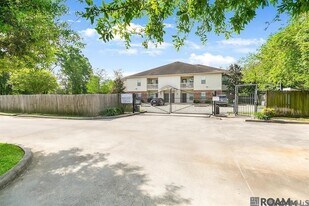 1362 Brightside Dr in Baton Rouge, LA - Building Photo