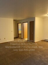 1103 Connie Rd in Baraboo, WI - Building Photo - Building Photo