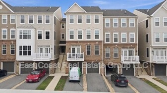 5891 Bella Marie Wy in Frederick, MD - Building Photo