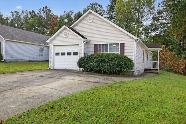 1584 Wembley Dr in Douglasville, GA - Building Photo - Building Photo