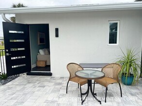 18100 Pioneer Rd-Unit -Studio in Ft. Myers, FL - Building Photo - Building Photo